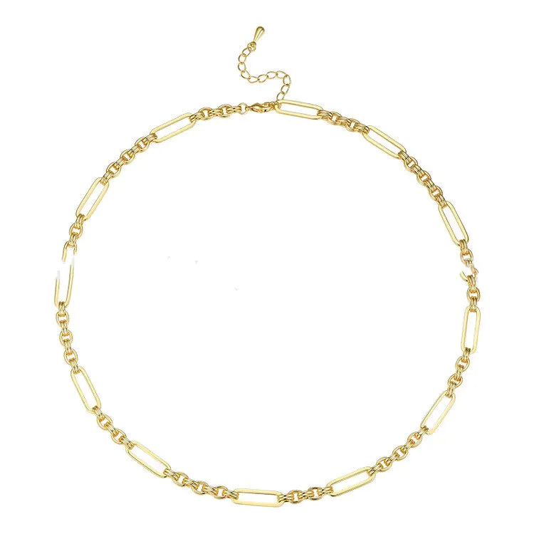 Retro Oval Gold-Plated Necklace in Fashion Style